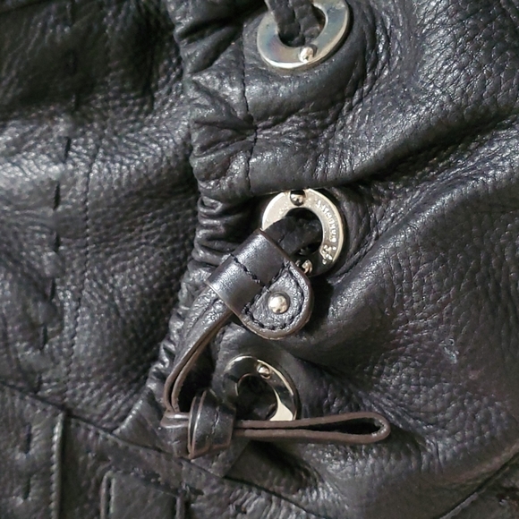 B. Makowsky black leather purse - Picture 3 of 10